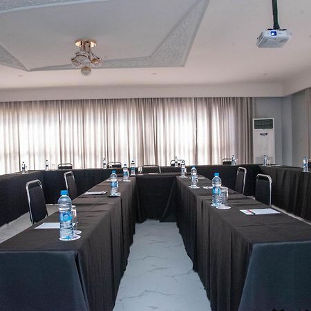 Mika Hotel Kabulonga Lusaka Bagian luar foto