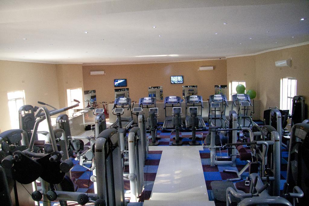 Mika Hotel Kabulonga Lusaka Bagian luar foto