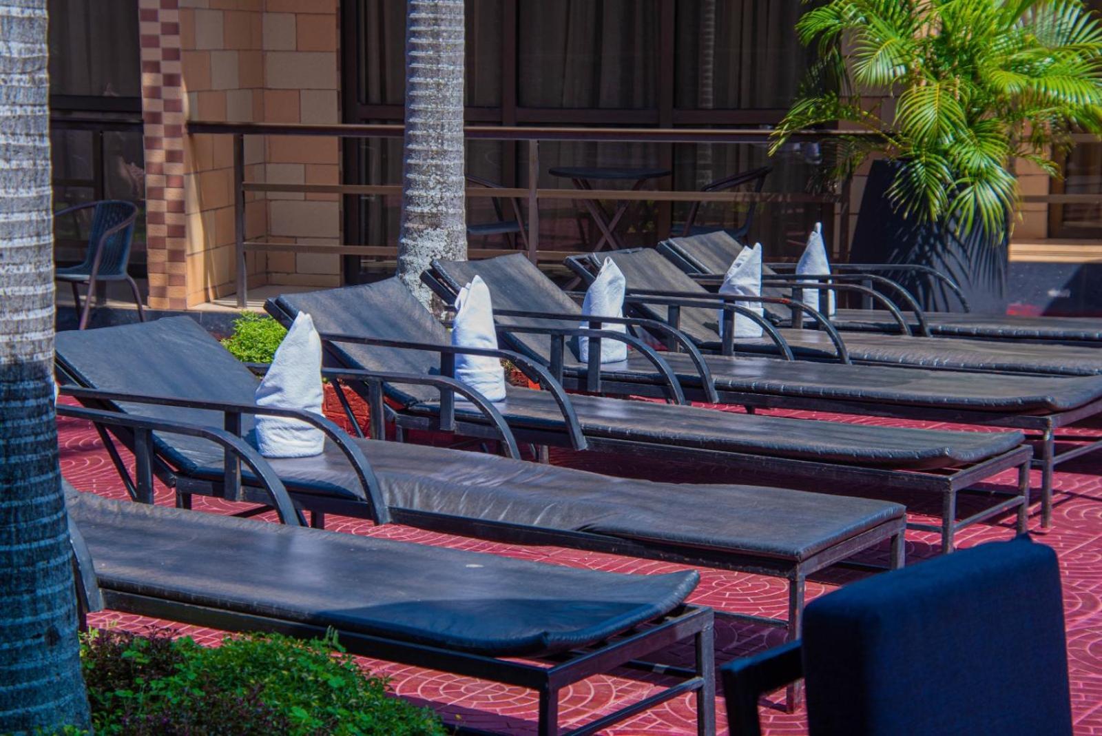 Mika Hotel Kabulonga Lusaka Bagian luar foto