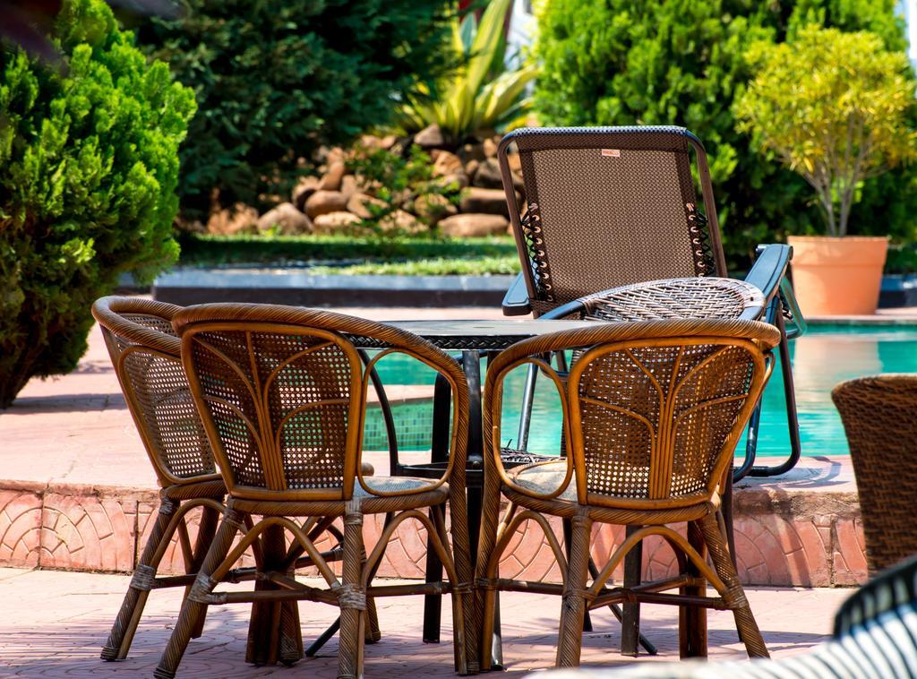 Mika Hotel Kabulonga Lusaka Bagian luar foto