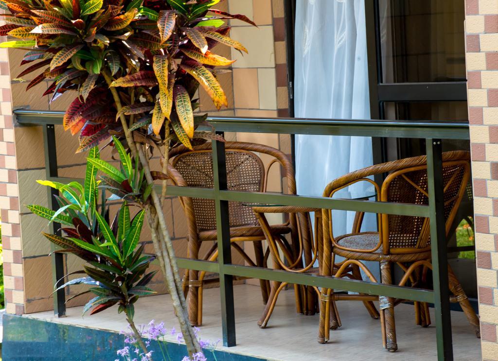 Mika Hotel Kabulonga Lusaka Bagian luar foto