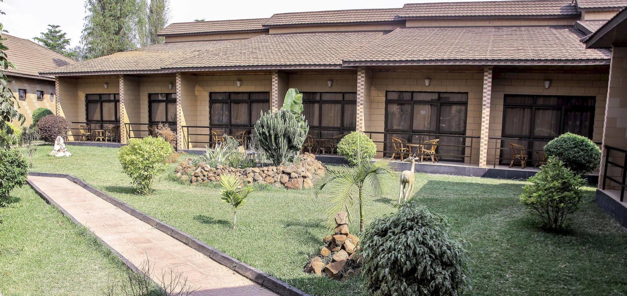 Mika Hotel Kabulonga Lusaka Bagian luar foto