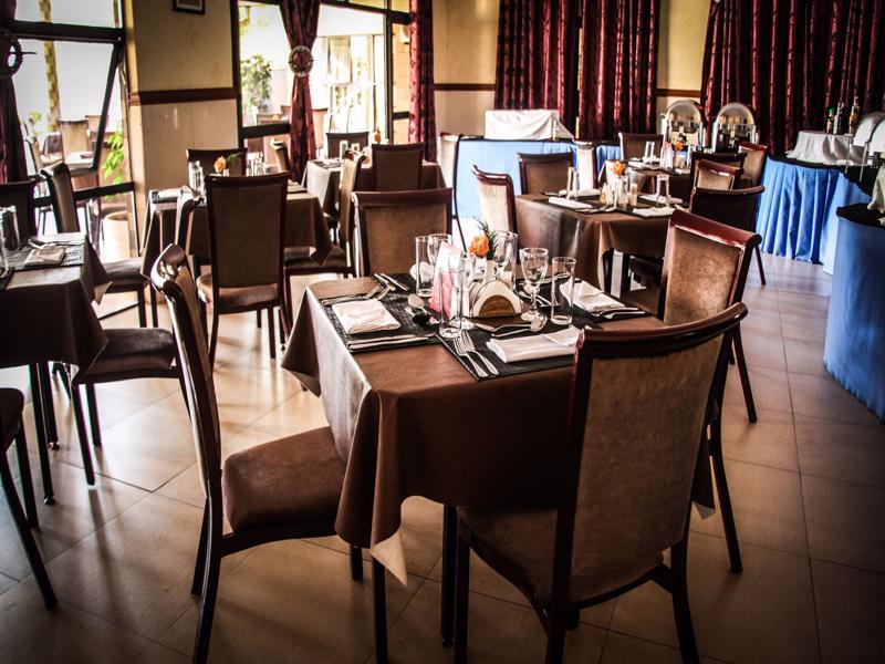 Mika Hotel Kabulonga Lusaka Bagian luar foto