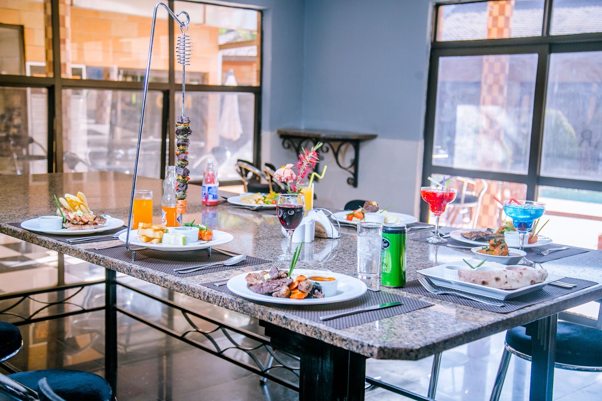 Mika Hotel Kabulonga Lusaka Bagian luar foto